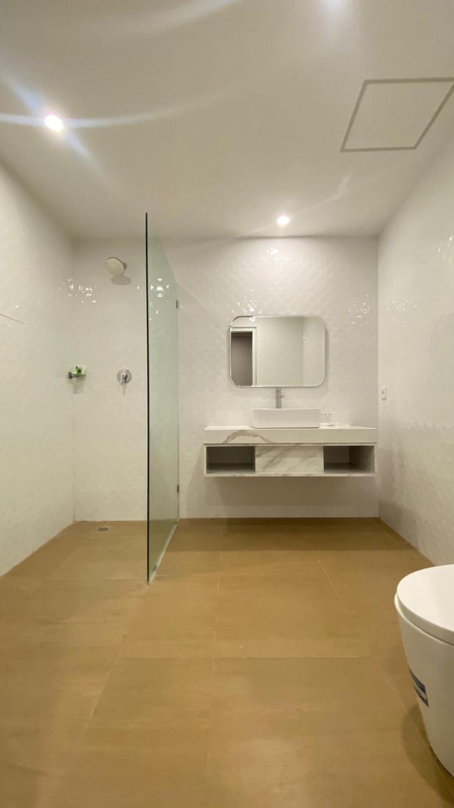 Nio Garden Hotel Sumbawa Bagian luar foto